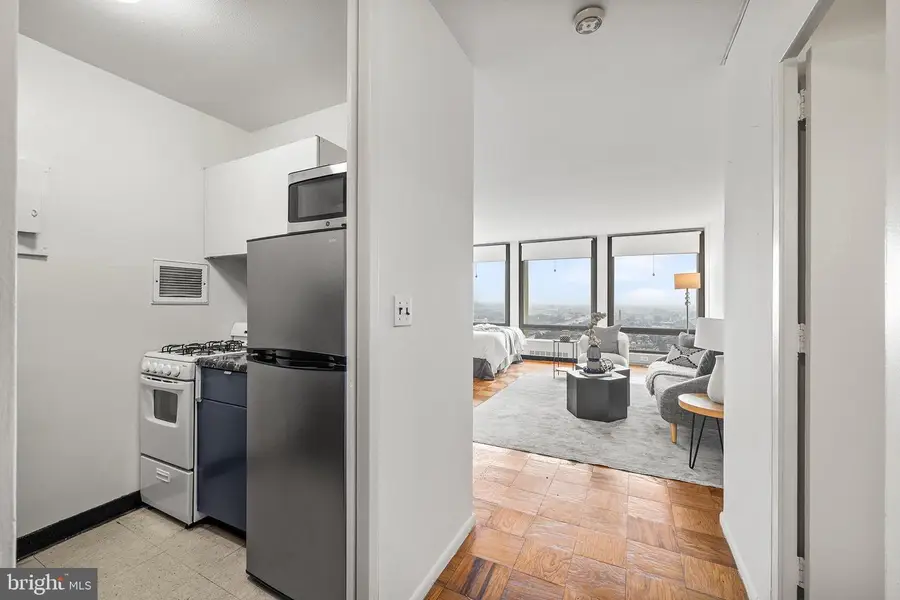 220 Locust St #25es, Philadelphia, PA 19106 - #2