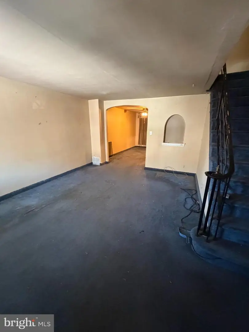 8045 Leon St, Philadelphia, PA 19136 - #2