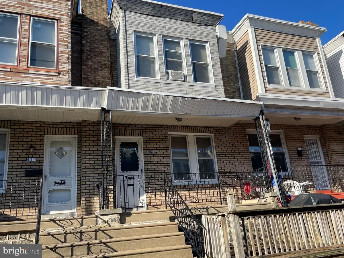 962 Carver St, Philadelphia, PA 19124 - #1