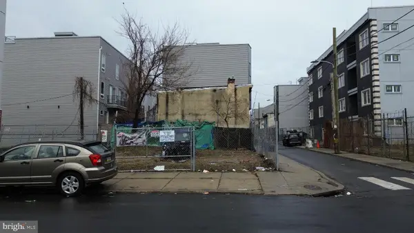 2400 N Mutter St, PHILADELPHIA, PA 19133