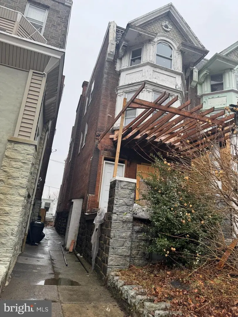 737 N 63rd St, Philadelphia, PA 19151 - #2
