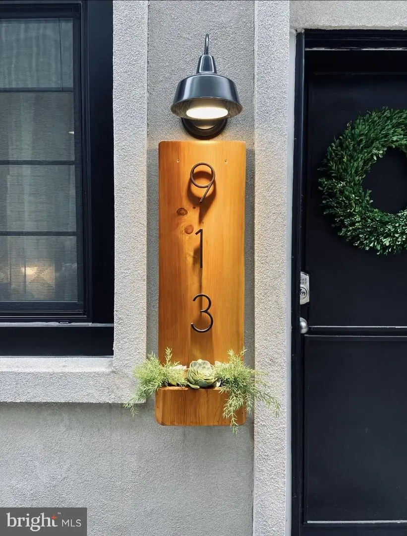 913 S Darien St, Philadelphia, PA 19147 - #1