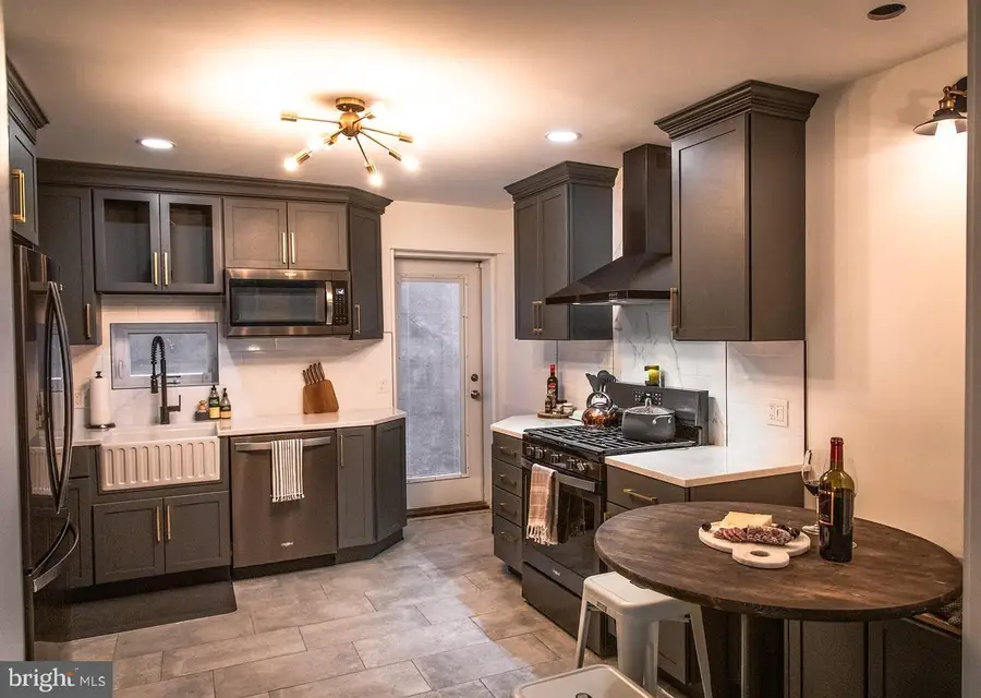 913 S Darien St, Philadelphia, PA 19147 - #2