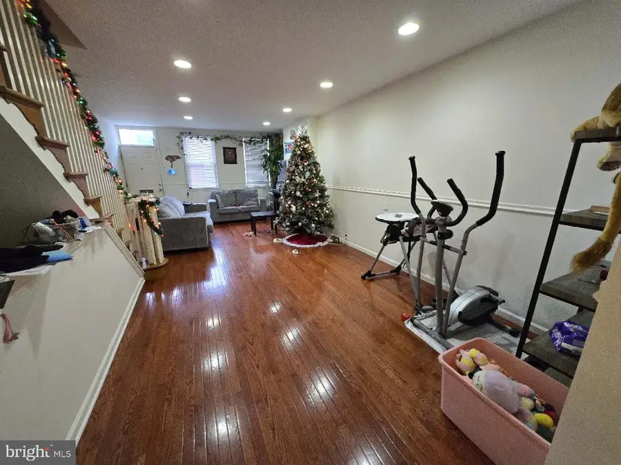 2109 S 9th St, Philadelphia, PA 19148 - #2