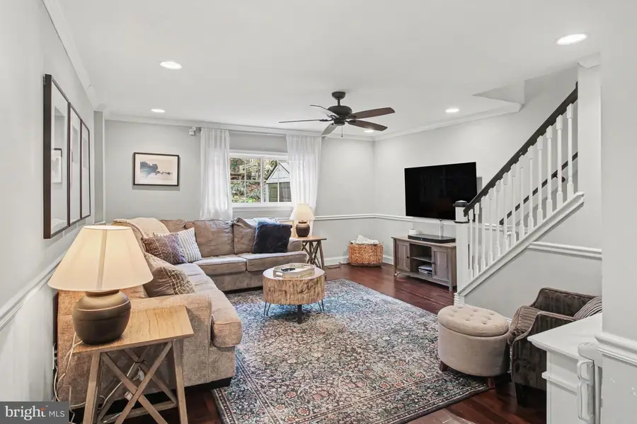 630 Gorgas Ln, Philadelphia, PA 19128 - #2