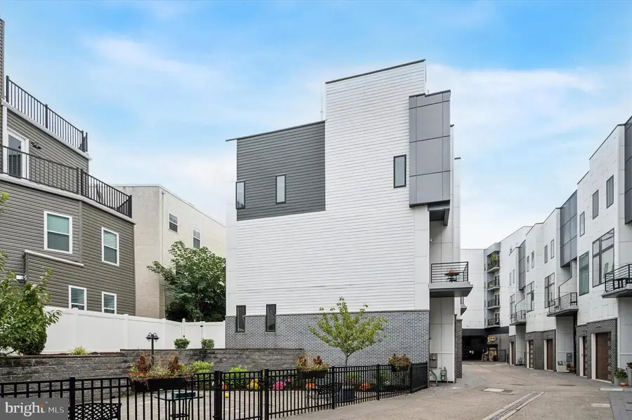 2537 Graduate Sq, Philadelphia, PA 19146 - #2