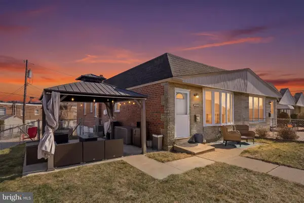 8557 Castor Ave, PHILADELPHIA, PA 19152