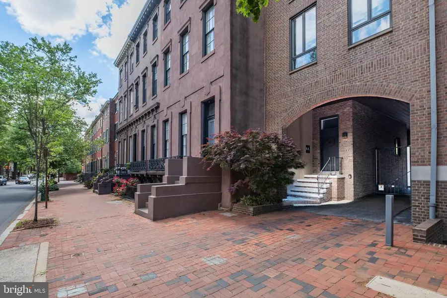 256-1/2 S 3rd St, Philadelphia, PA 19106 - #2