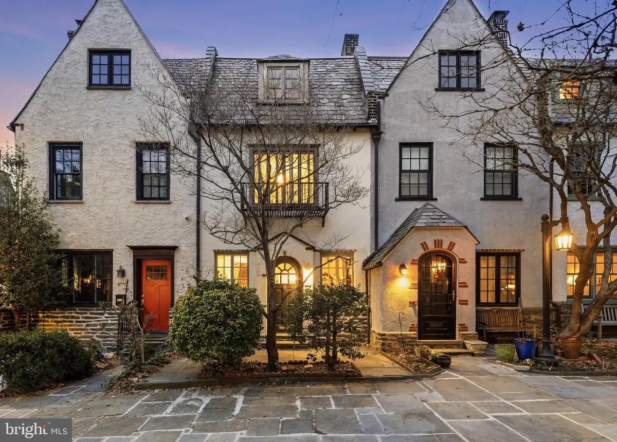 2139 Saint James Pl, Philadelphia, PA 19103 - #1