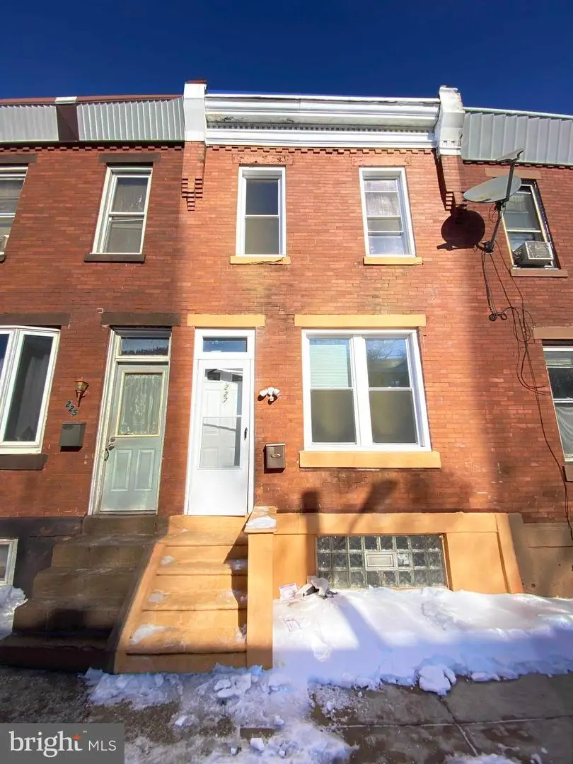 227 E Elkhart St, Philadelphia, PA 19134 - #1