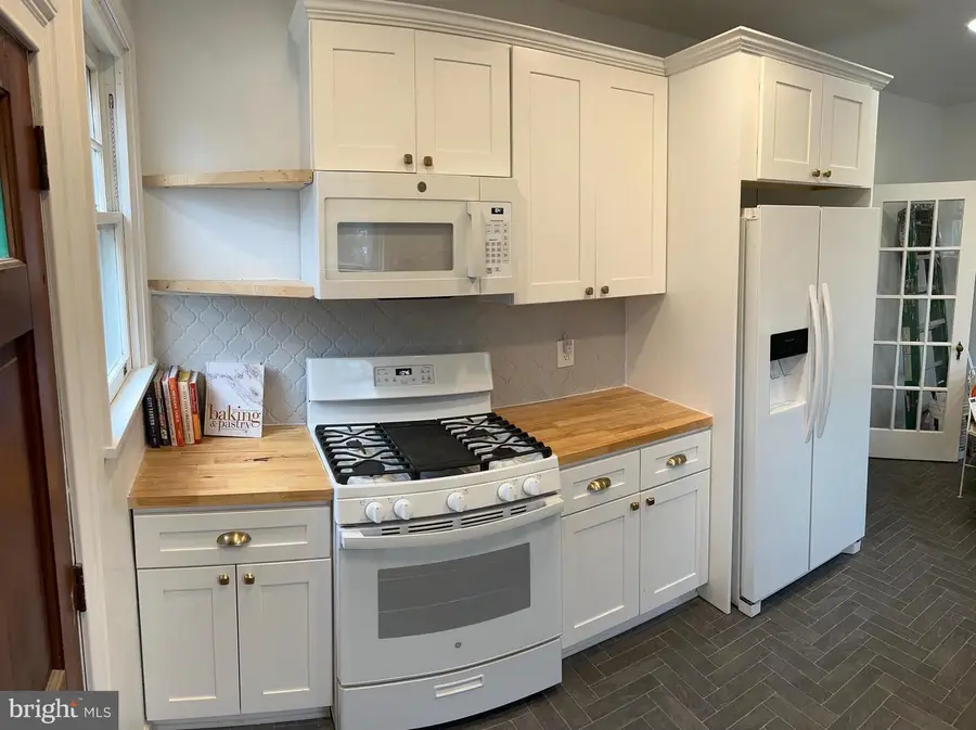 423 E Gorgas Ln, Philadelphia, PA 19119 - #3