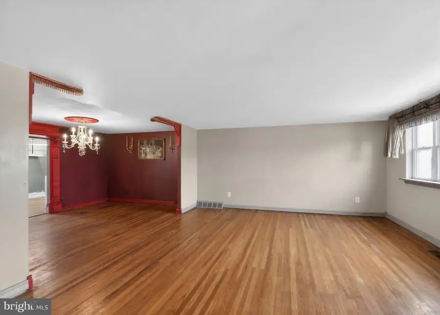 12030 Alberta Dr, Philadelphia, PA 19154 - #2