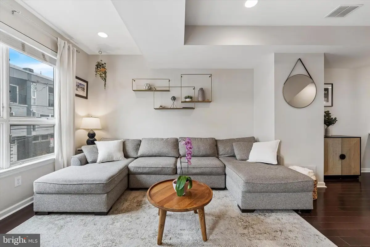 1329 N Howard St, Philadelphia, PA 19122 - #1