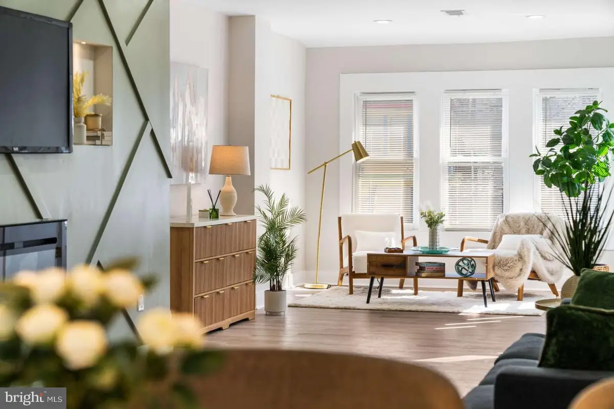 7176 N 19th St, Philadelphia, PA 19126 - #1