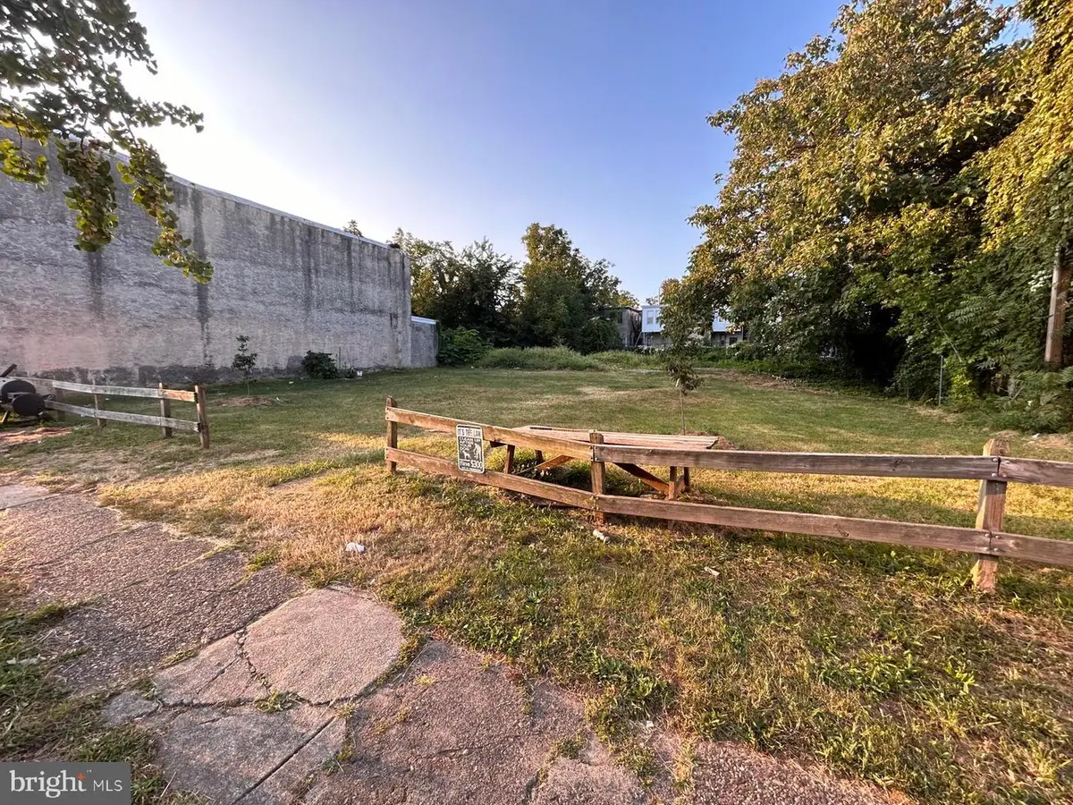 2027 W Westmoreland St, Philadelphia, PA 19140 - #1