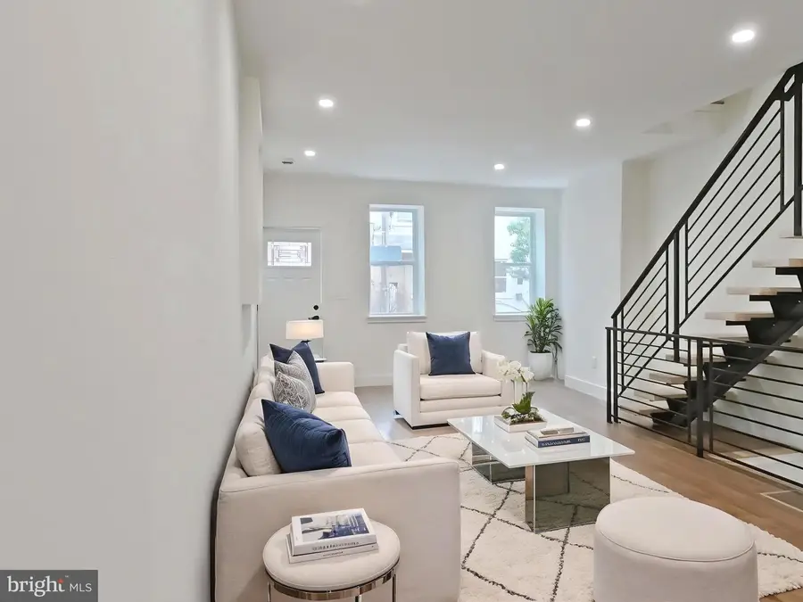 2165 E Firth St, Philadelphia, PA 19125 - #2