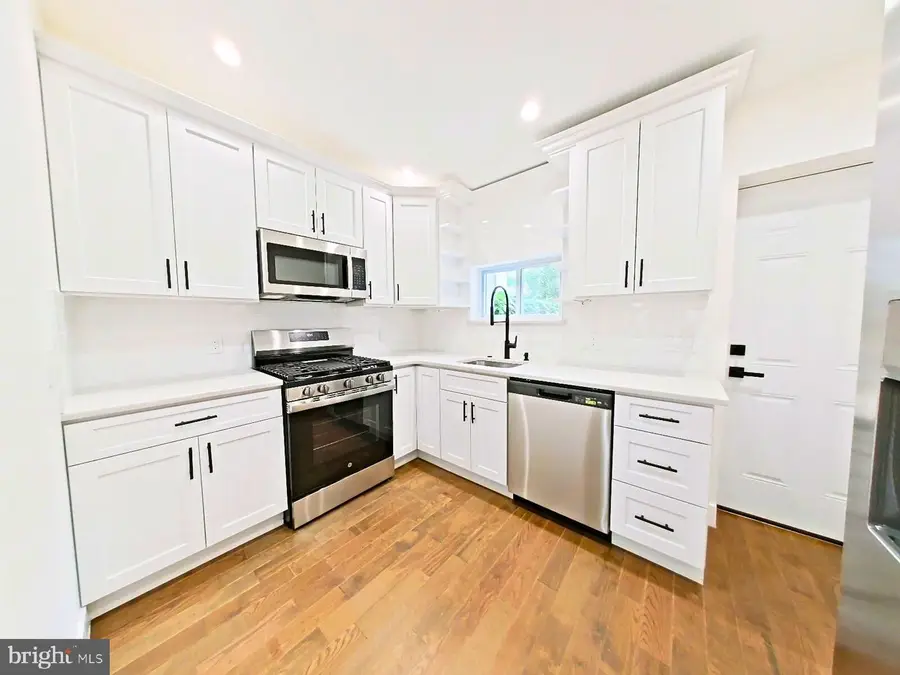 2165 E Firth St, Philadelphia, PA 19125 - #3