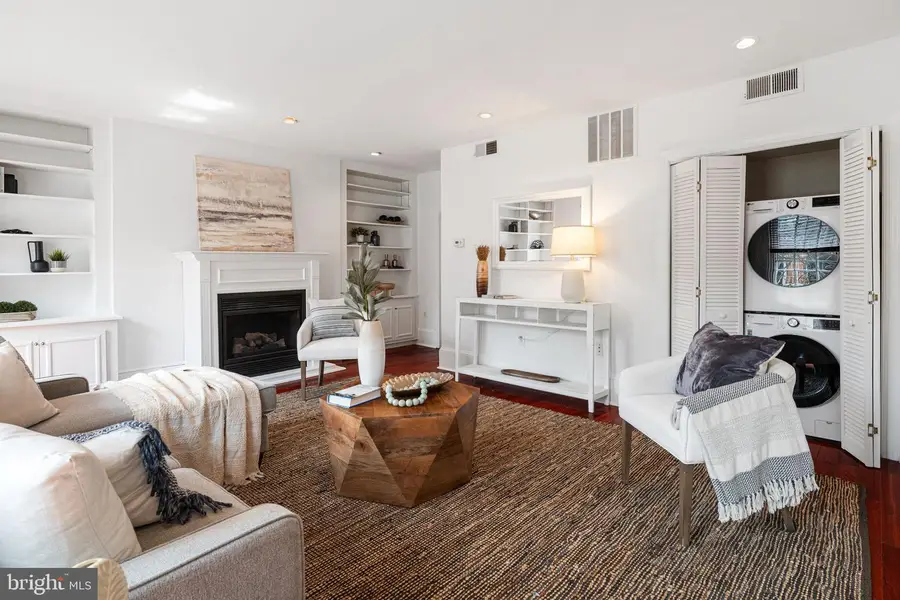 903-05 Clinton St #3f, Philadelphia, PA 19107 - #2