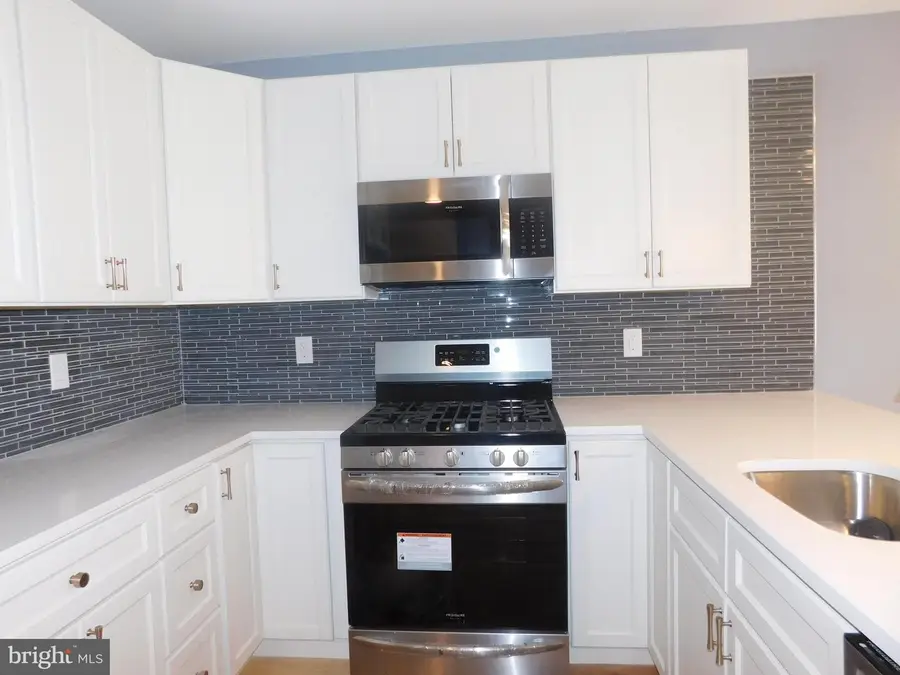 751 S 17th St, Philadelphia, PA 19146 - #2