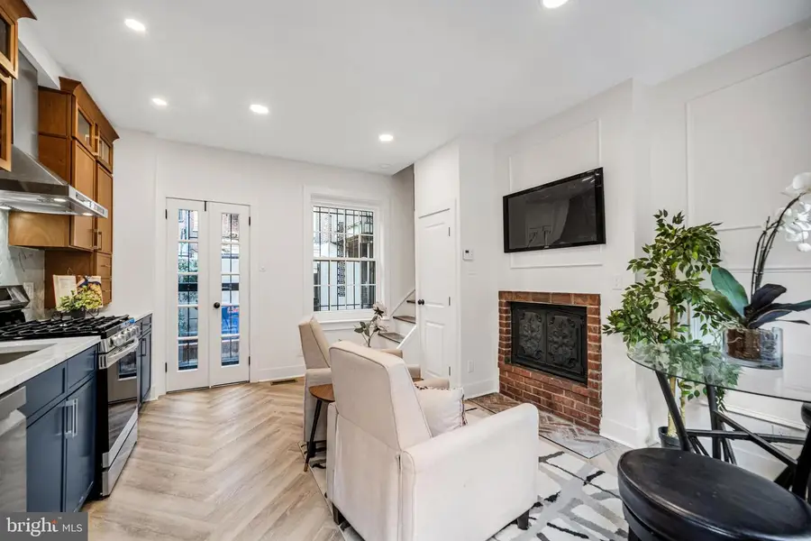 1629 Waverly St, Philadelphia, PA 19146 - #2