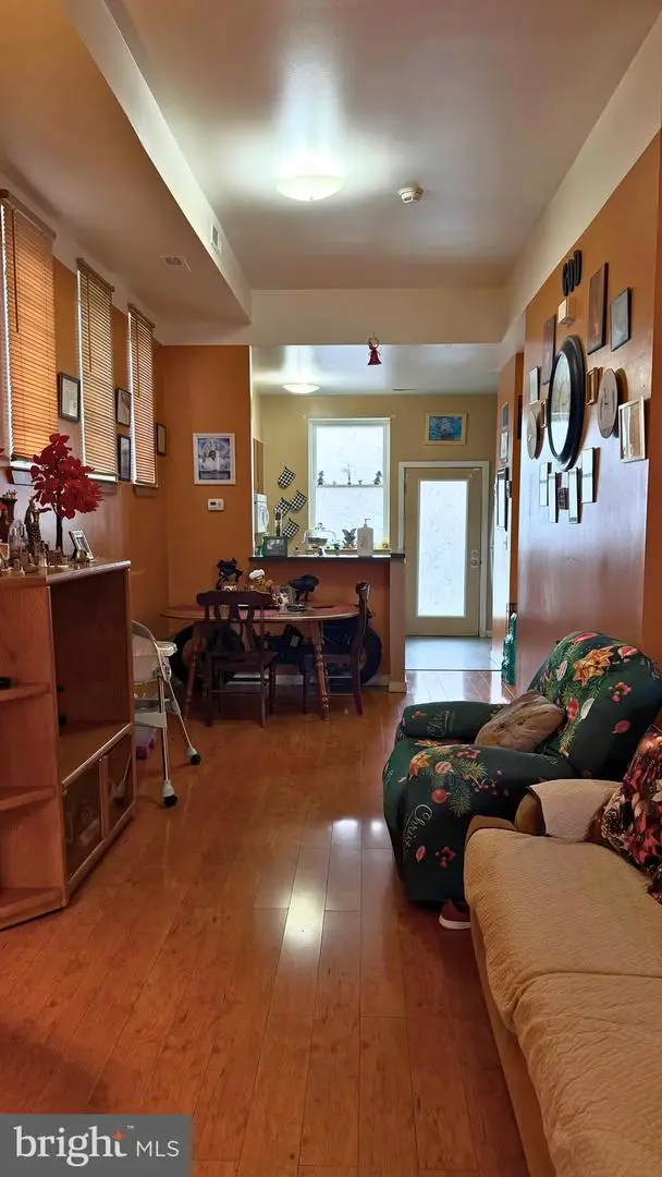 421-23 W Susquehanna Ave, Philadelphia, PA 19122 - #2