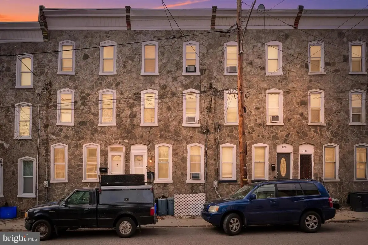 4348 Dexter St, Philadelphia, PA 19128 - #1