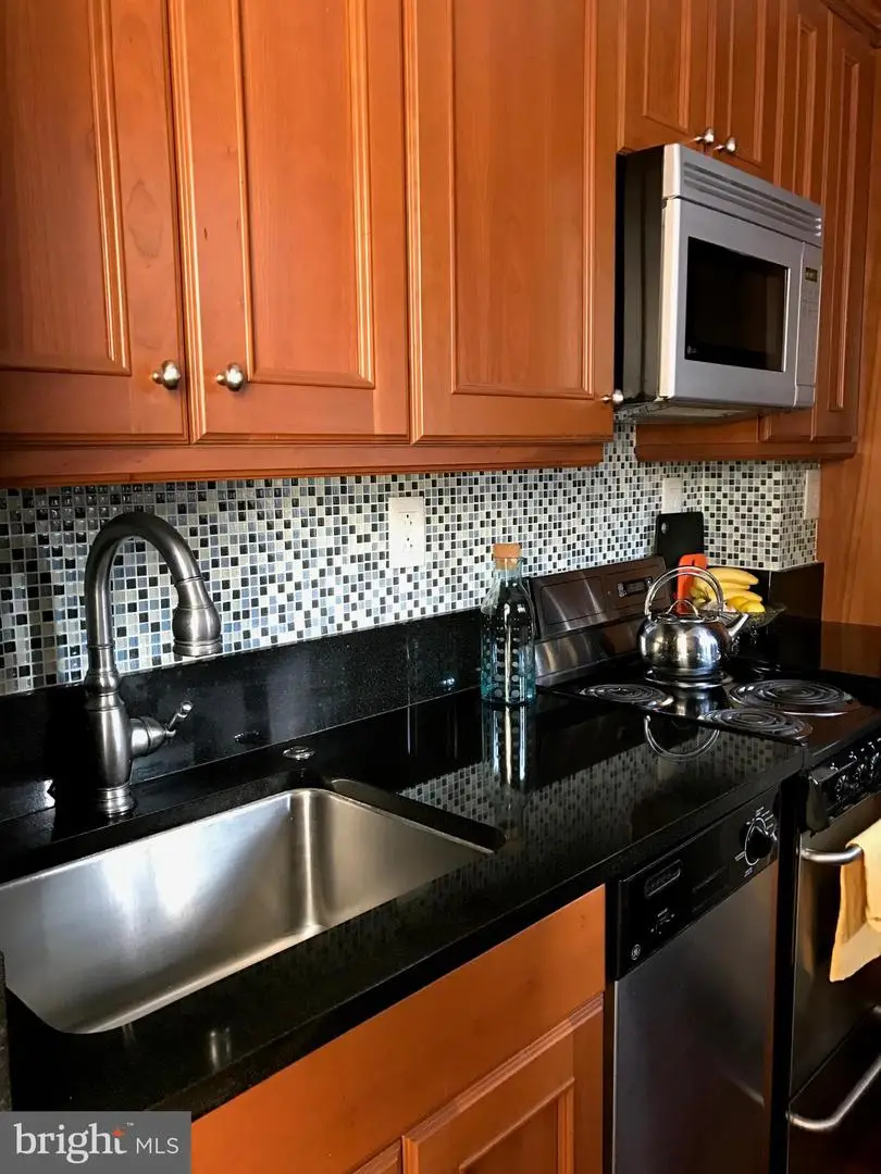 1701-15 Locust St #1801, Philadelphia, PA 19103 - #3