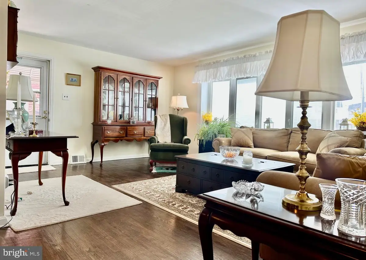 2743 Axe Factory Rd, Philadelphia, PA 19152 - #1