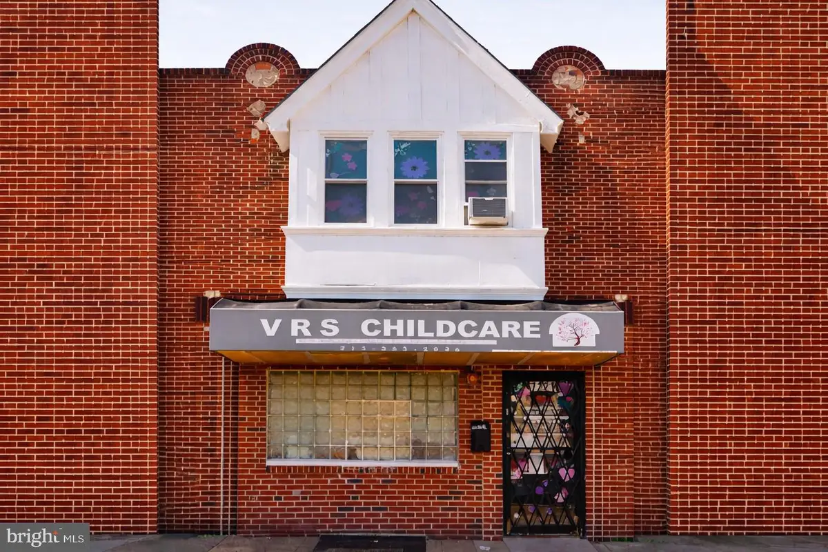 7221 W Passyunk Ave, Philadelphia, PA 19142 - #1