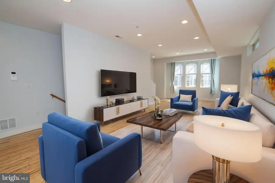 908 N 16th St #2, Philadelphia, PA 19130 - #2