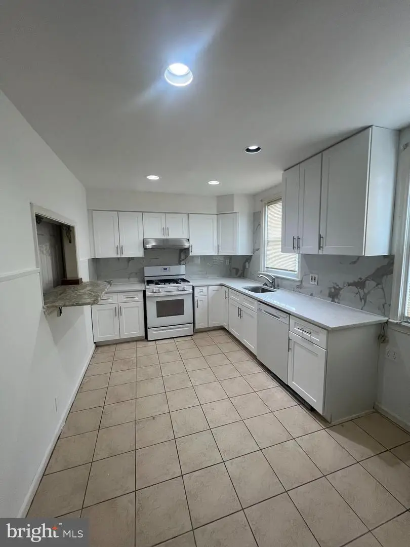 8102 Revere St, Philadelphia, PA 19152 - #2