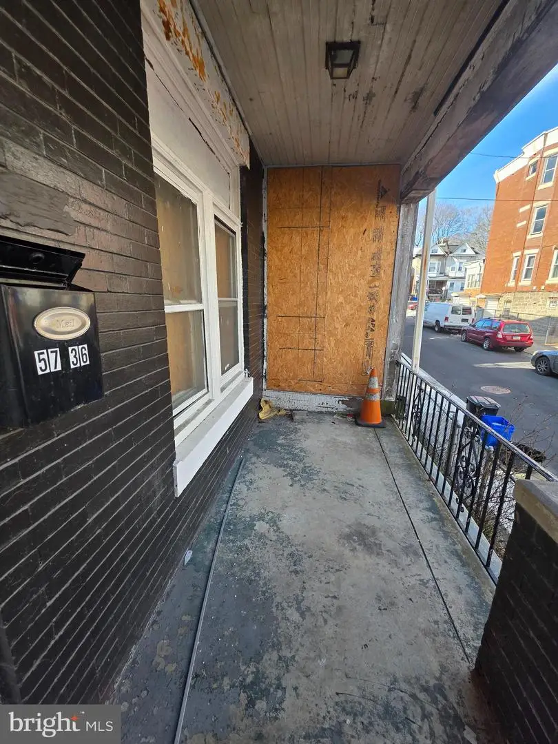 5736 Malcolm St, Philadelphia, PA 19143 - #2