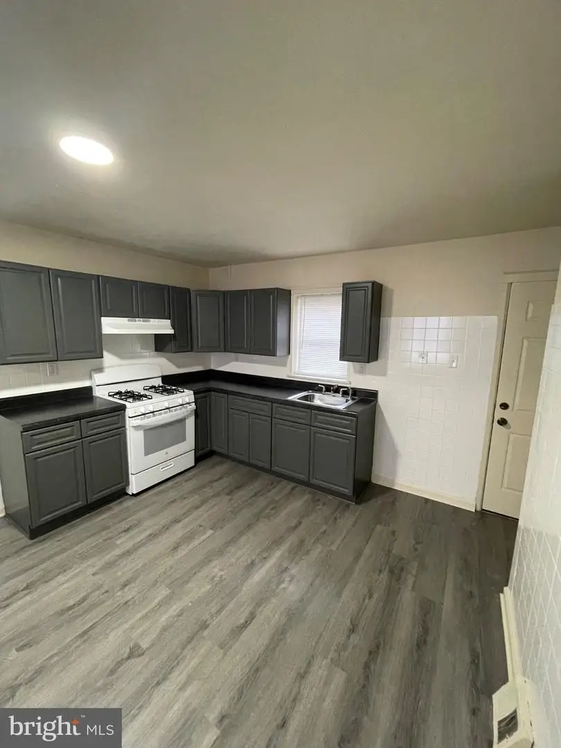 2441 N 5th St, Philadelphia, PA 19133 - #3