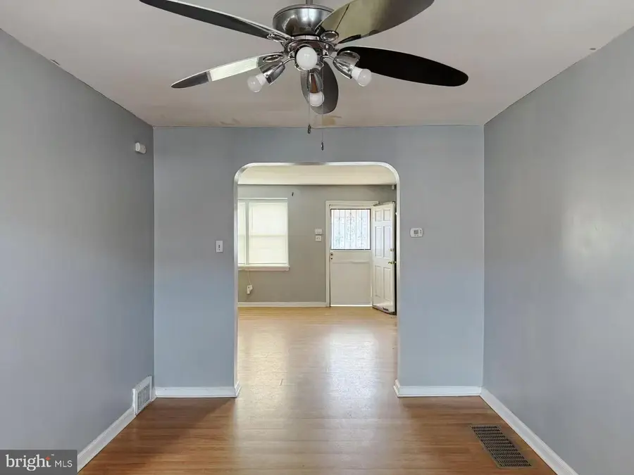 2221 Longshore Ave, Philadelphia, PA 19149 - #3