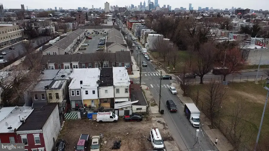 1040 W Monmouth St, Philadelphia, PA 19133 - #2