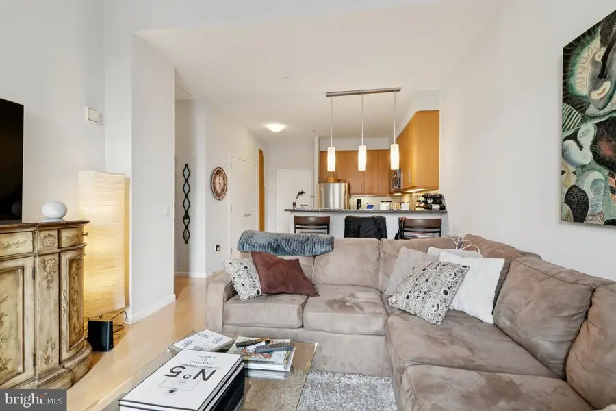 1425 Locust St #16e, Philadelphia, PA 19102 - #3