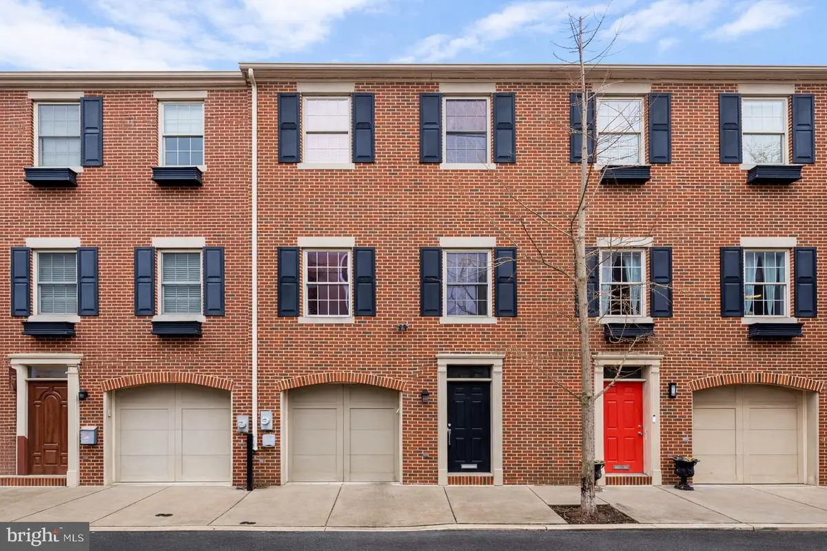 1033 N Leithgow St, Philadelphia, PA 19123 - #1