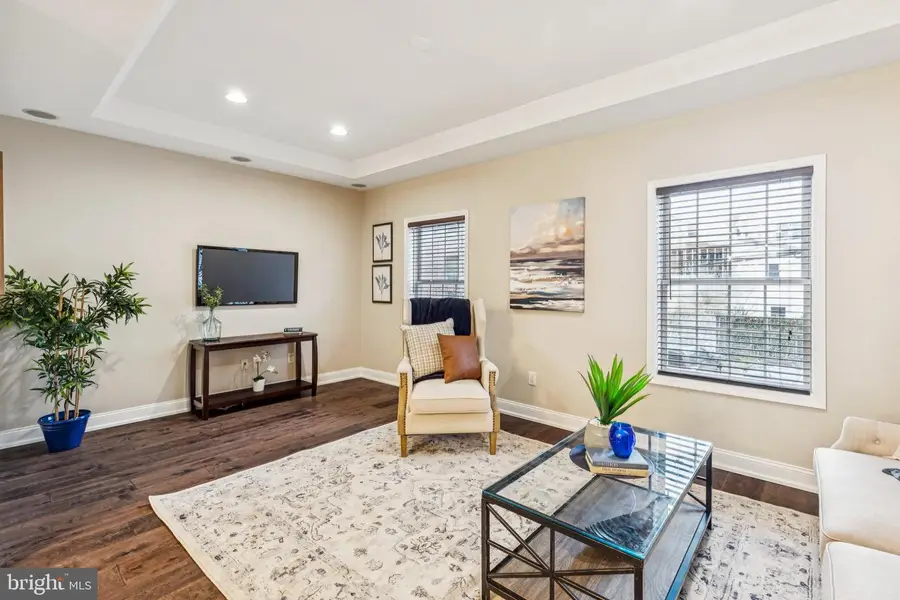 1033 N Leithgow St, Philadelphia, PA 19123 - #3