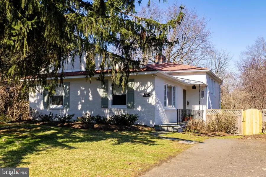 323 E Gowen Ave, Philadelphia, PA 19119 - #2