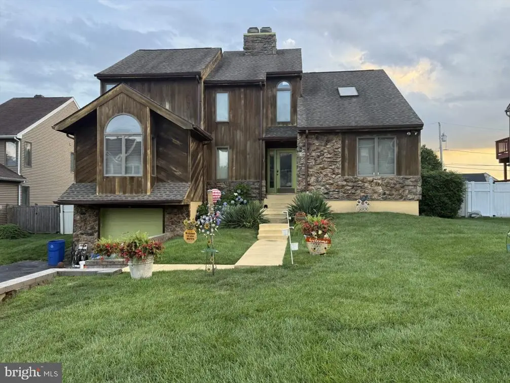 8908 Springview Rd, Philadelphia, PA 19111 - #1