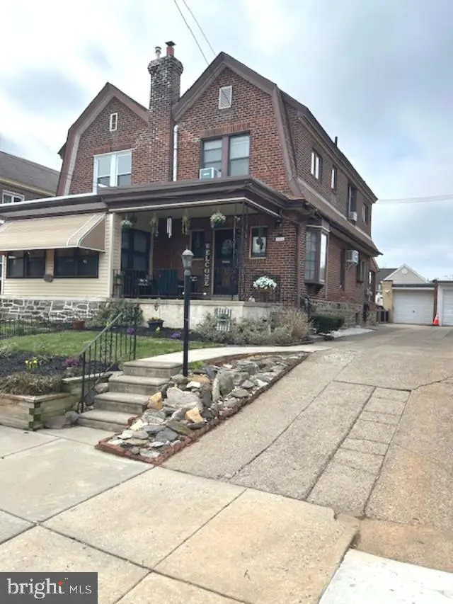 1804 Hoffnagle St, Philadelphia, PA 19152 - #3