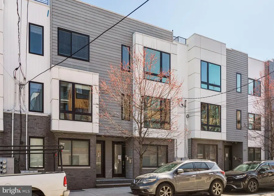 1227 N 5th St #2, Philadelphia, PA 19122 - #3