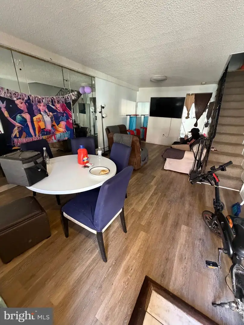 2441 S Hutchinson St, Philadelphia, PA 19148 - #3