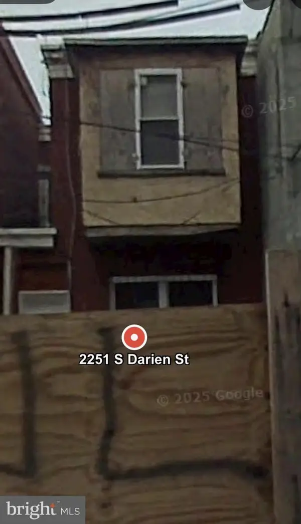 2251 S Darien St, PHILADELPHIA, PA 19148