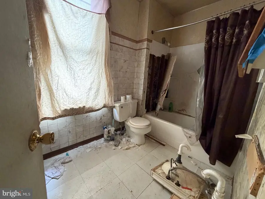 3131 Weymouth St, Philadelphia, PA 19134 - #3