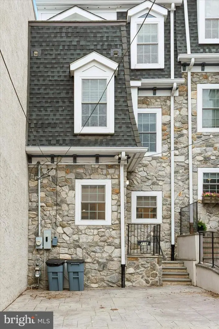 216 Wendover St, Philadelphia, PA 19128 - #1