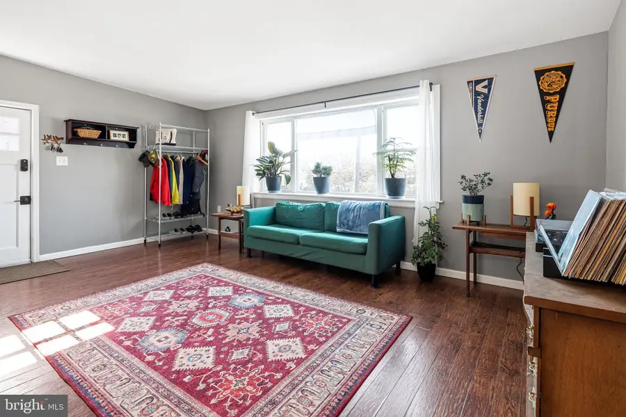 7265 Hill Rd, Philadelphia, PA 19128 - #3