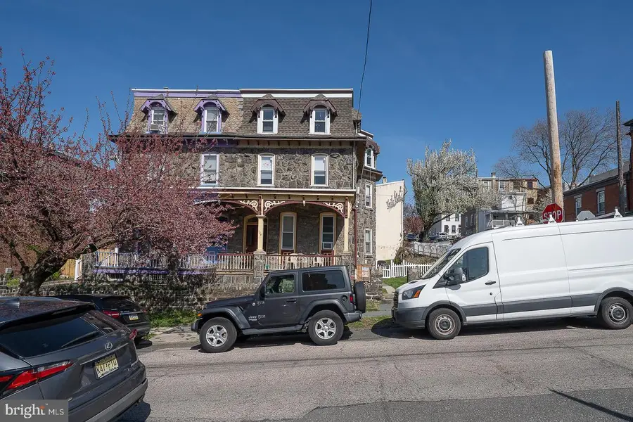 129 Sumac St, Philadelphia, PA 19128 - #3