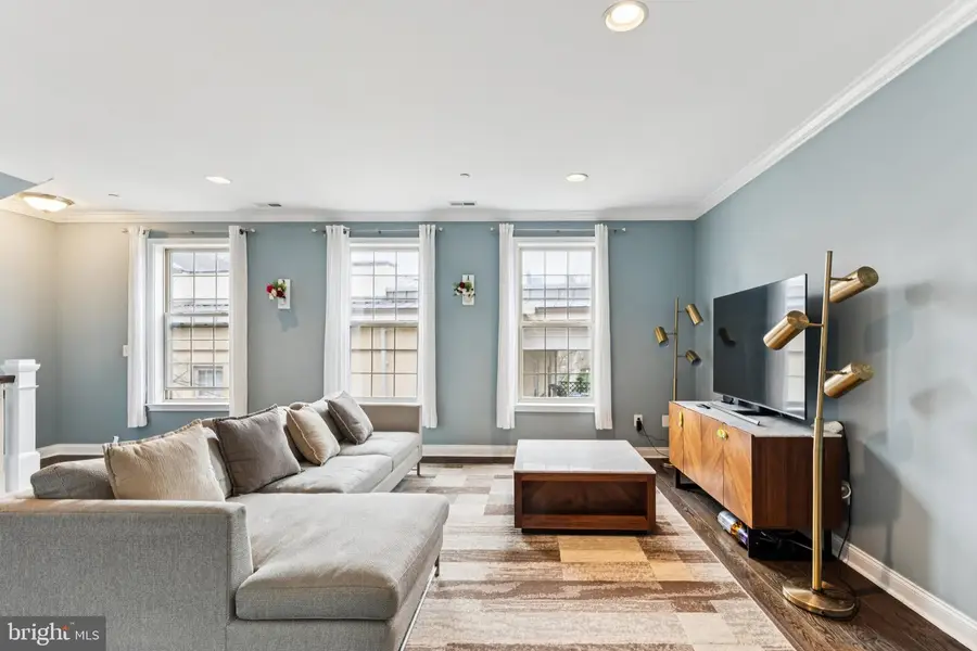 109 Surgeon General Ct, Philadelphia, PA 19146 - #3