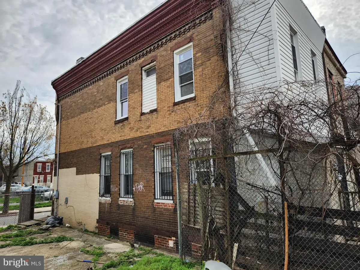 2042 E Monmouth St, Philadelphia, PA 19134 - #1